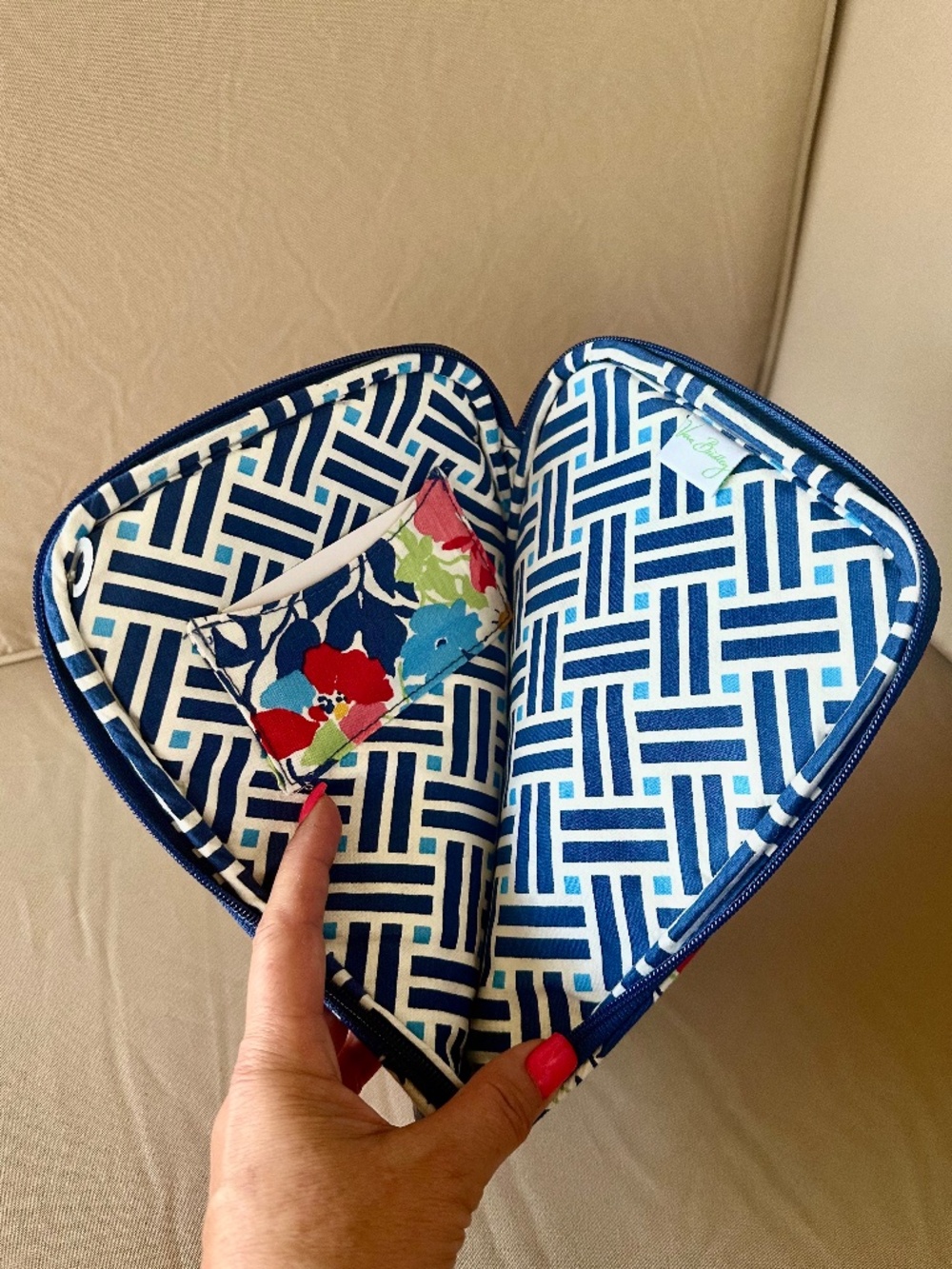 Vera Bradley Summer Cottage E-Reader/ Tablet Sleeve NWOT - Picture 4 of 11